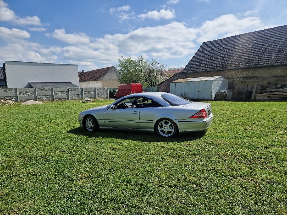Mercedes Benz CL600 V12 W215 - 3