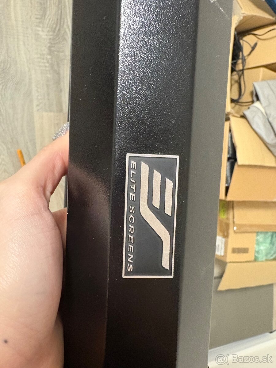 Elite Screens Electric100H – elektrické projekčné plátno 100 - 3