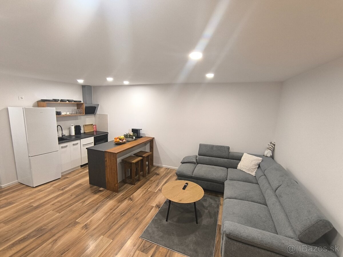 Samostatný apartmán na dlhodobý prenájom - 3