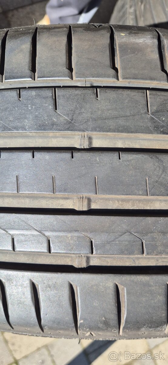 Falken azenis FK520 245/40 r19 98Y - 3