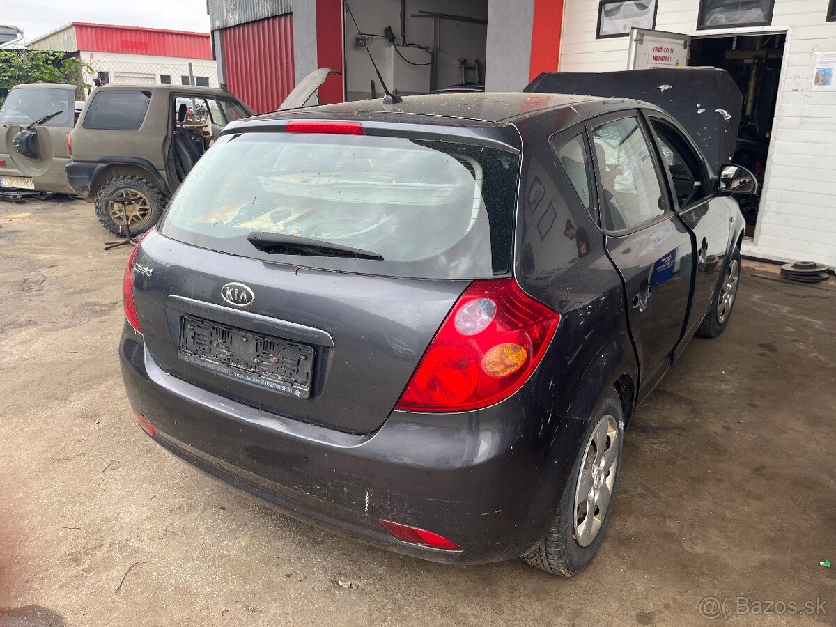 Náhradné diely KIA Ceed 2008 - 3