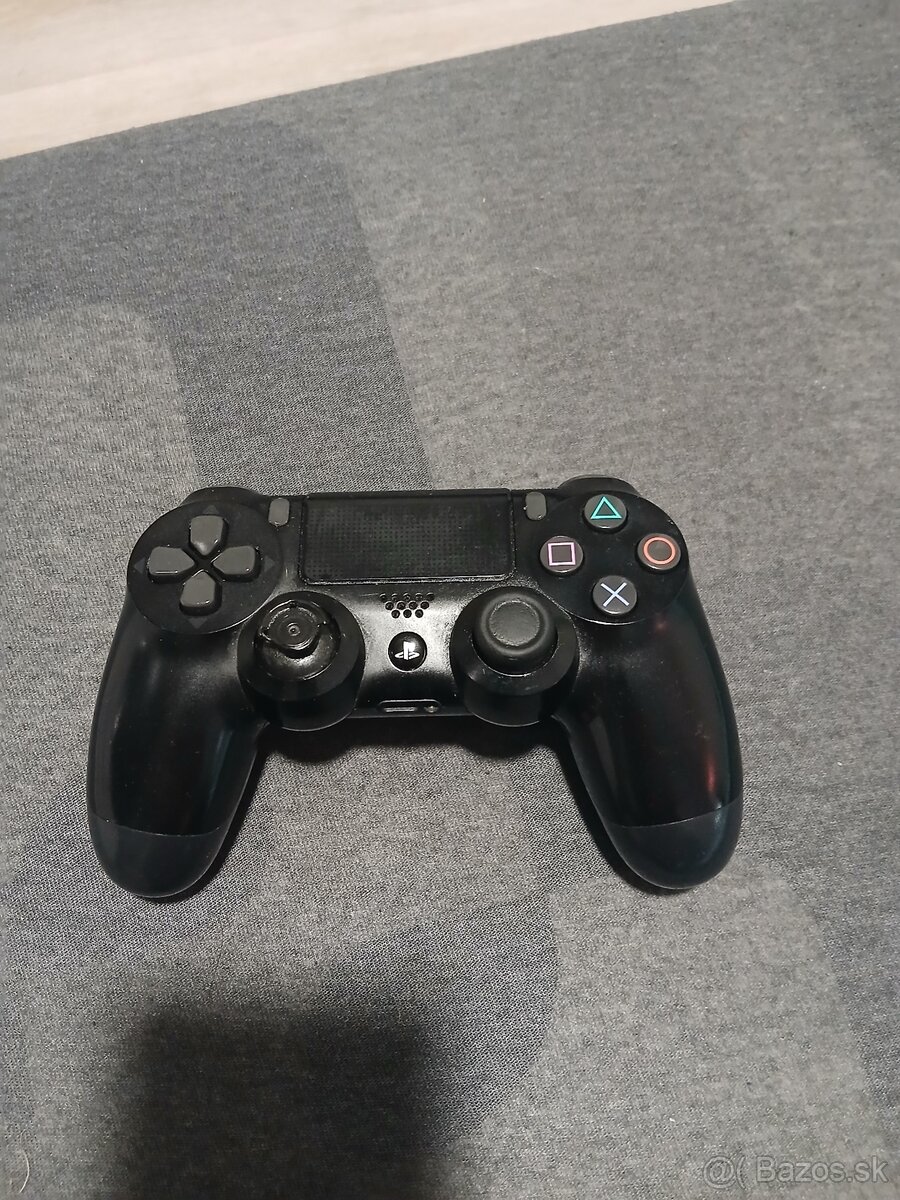 Playstation 4 BIELÝ + 2 original ovladače - 3