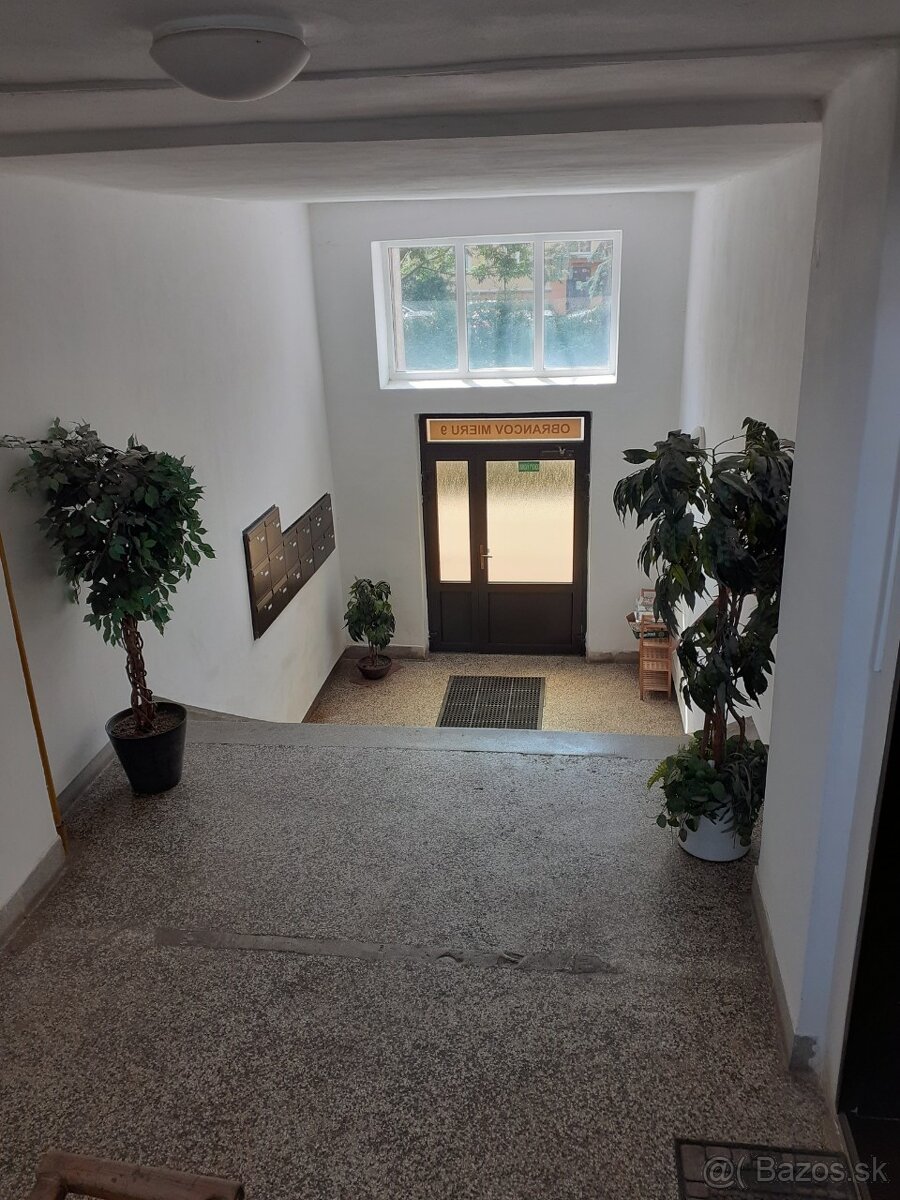 2 izb byt Obrancov mieru - 3