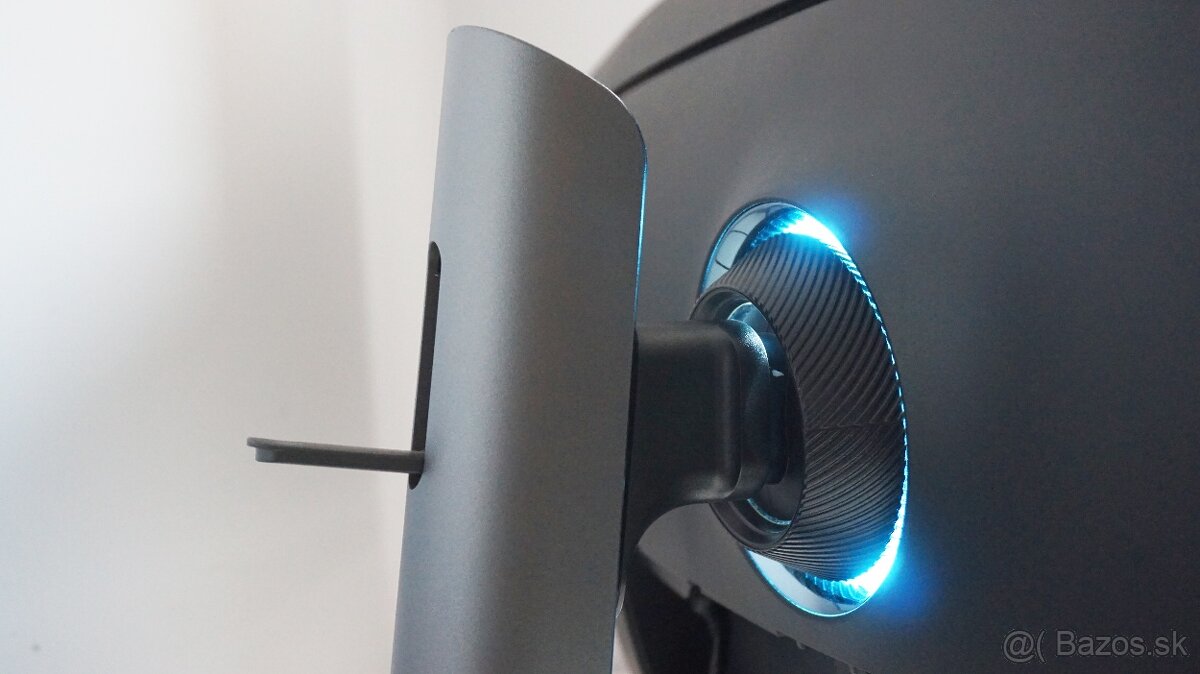 SAMSUNG 49" Odyssey CRG9 DQHD 120Hz HDR1000 QLED Curved - 3