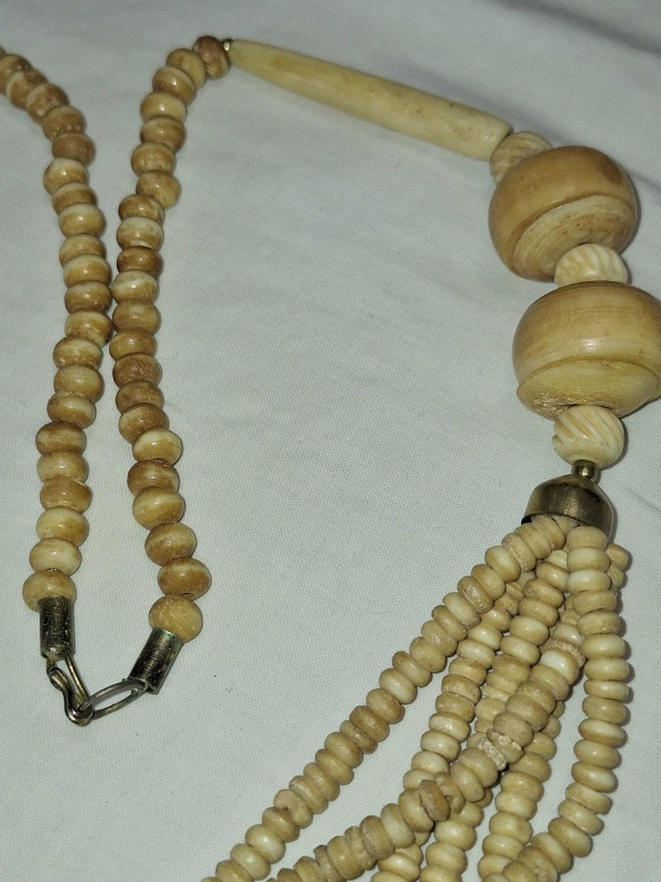 STARŠÍ NÁHRDELNÍK - 3