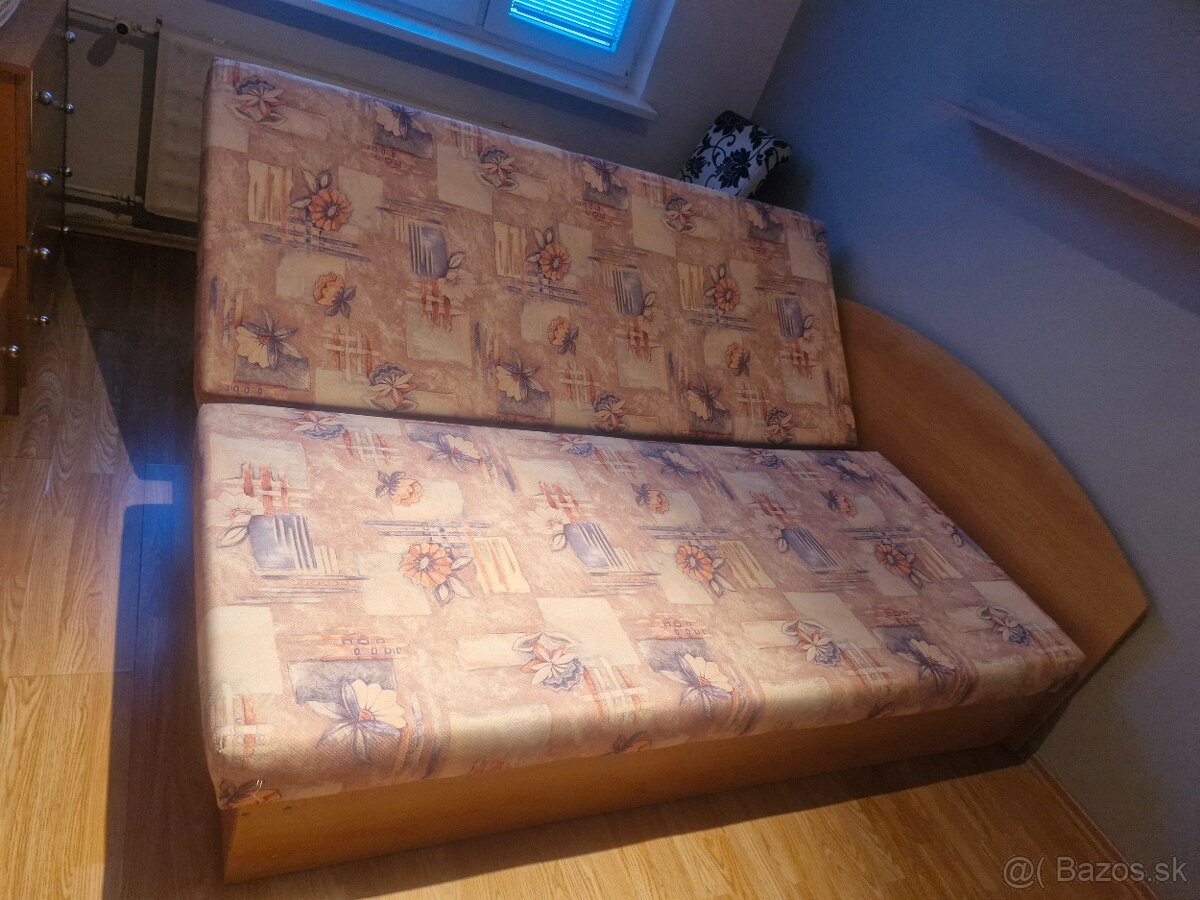 Predám čalúnenú manželskú posteľ - 3
