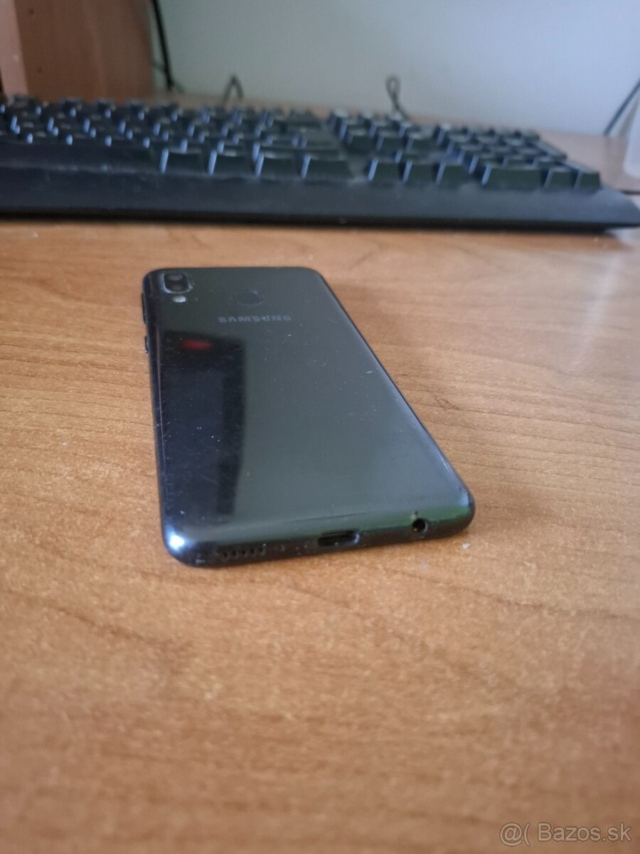 Samsung galaxy a20e - 3