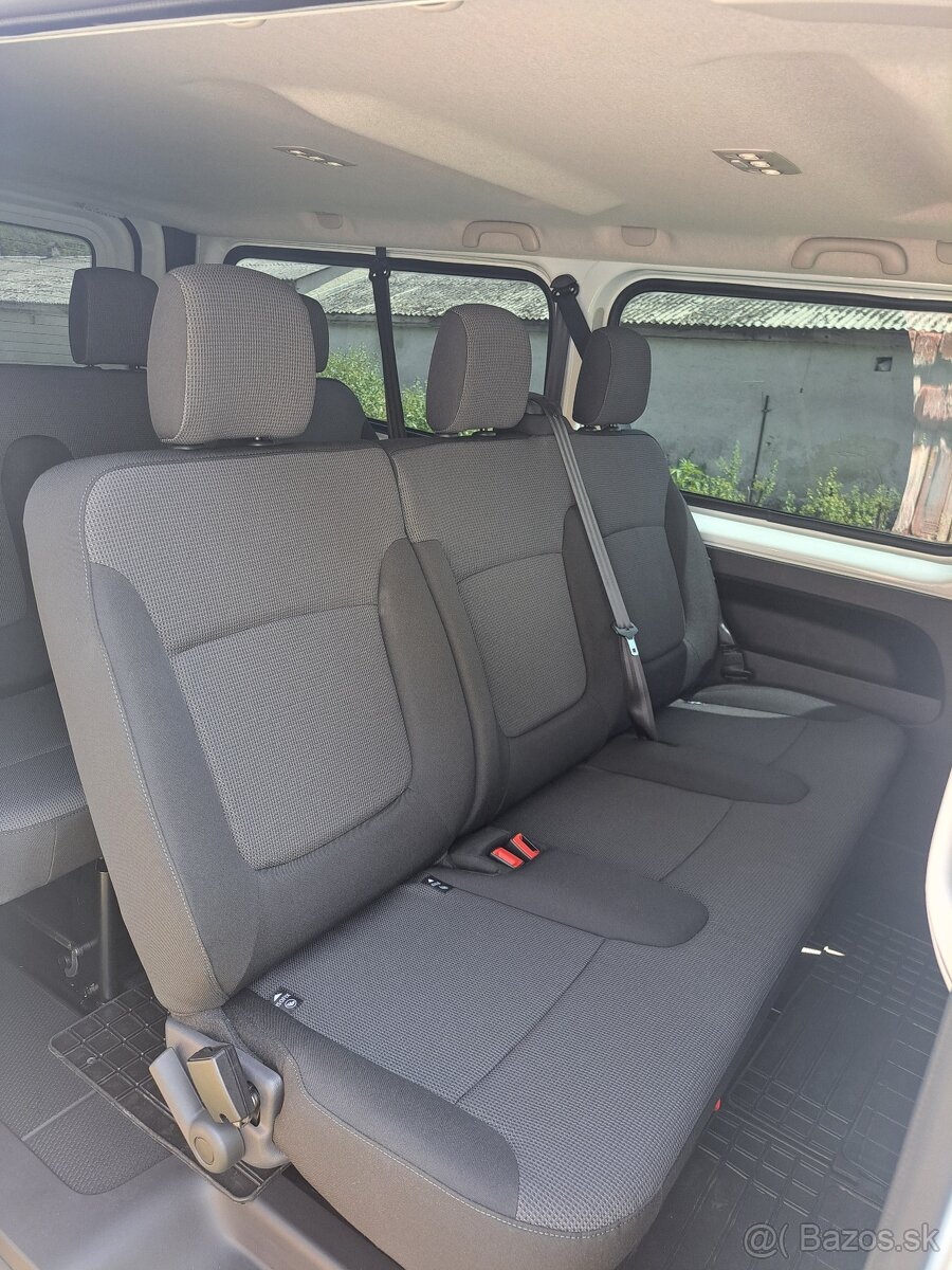 Prenajmem 9 miestne vozidlo - 3