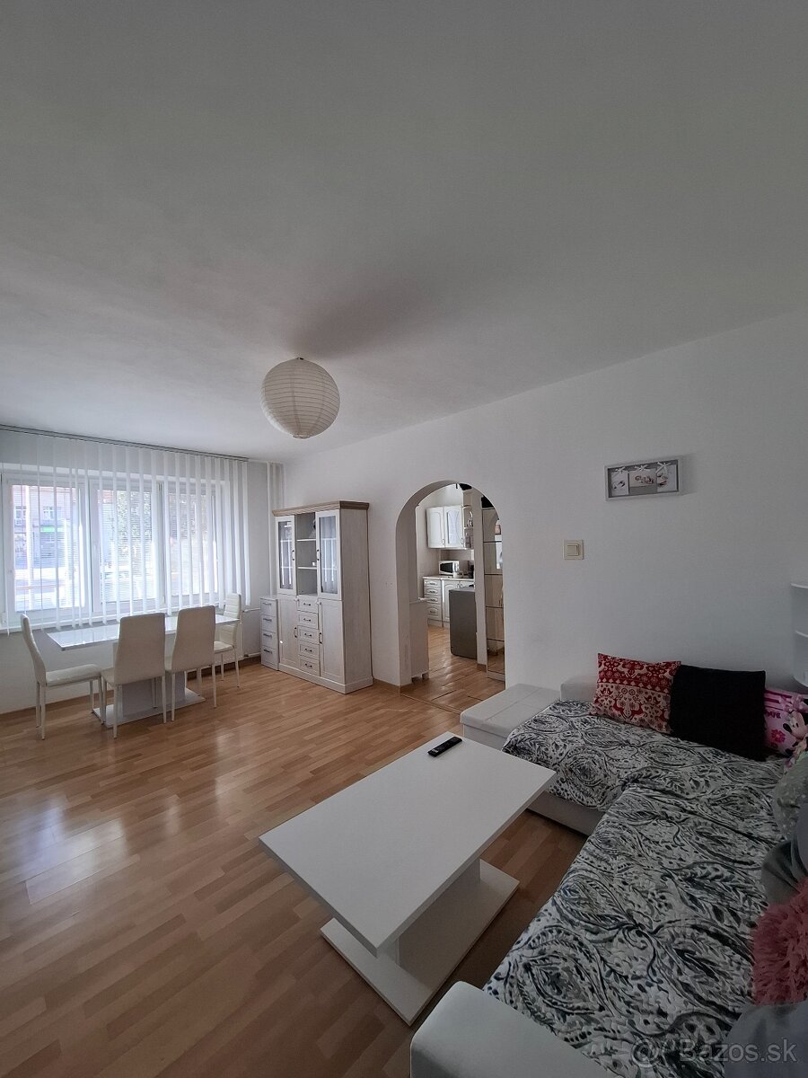 3 izbový byt v Hnúšťi - 3