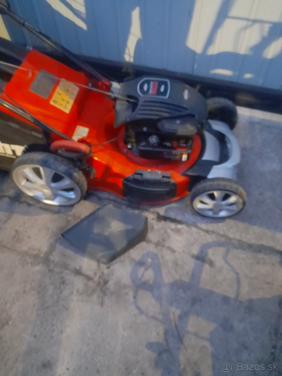 Benzinová kosačka Hecht s pojazdom - 3