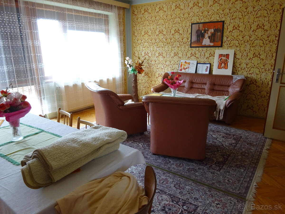 EXKLUZÍVNE, priestranný rod.dom na 8á pozemku, ihneď voľný - 3