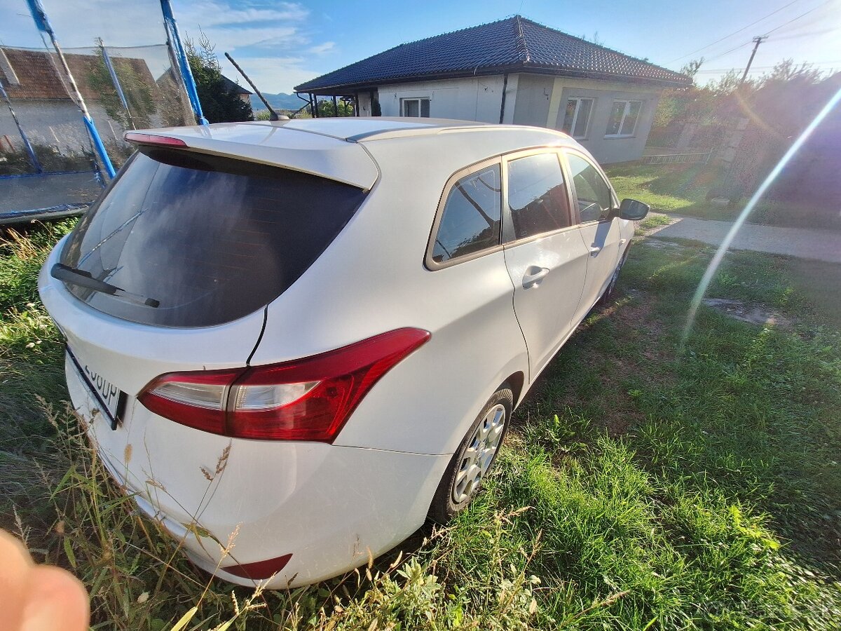 Hyundai i30 1.4 crdi - 3