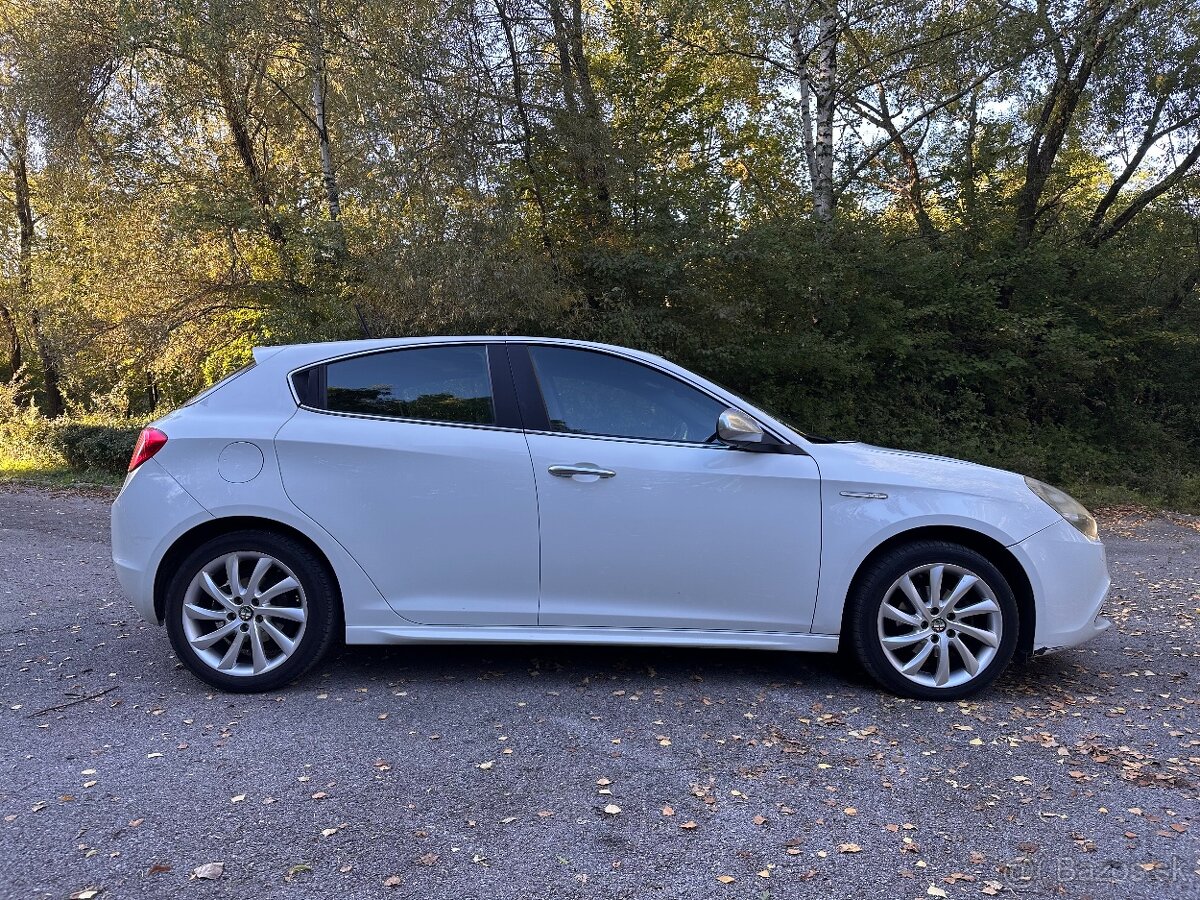 Alfa Romeo Giulietta 1.4 T 120 (benzín, 88 kW) - 3