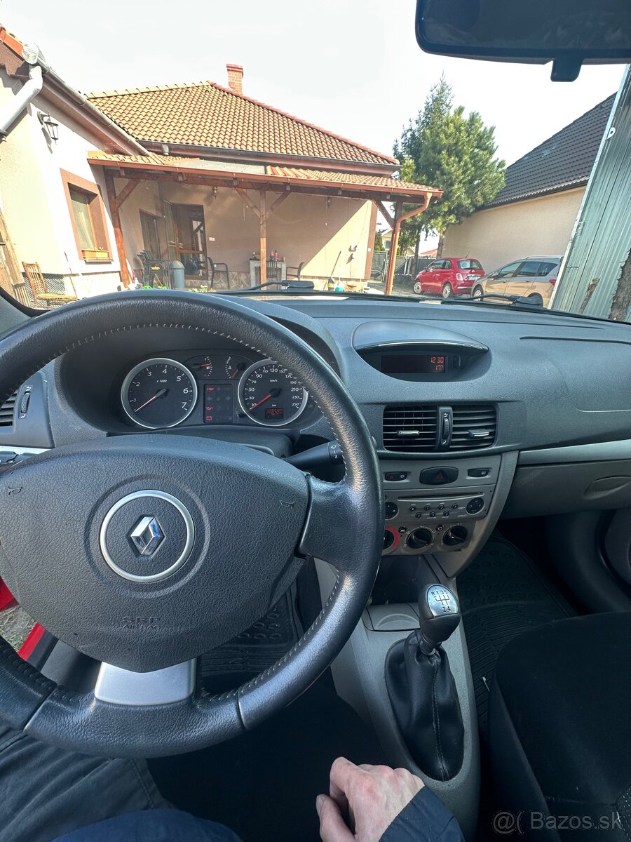 Predam Renault Thalia 2011rv - 3