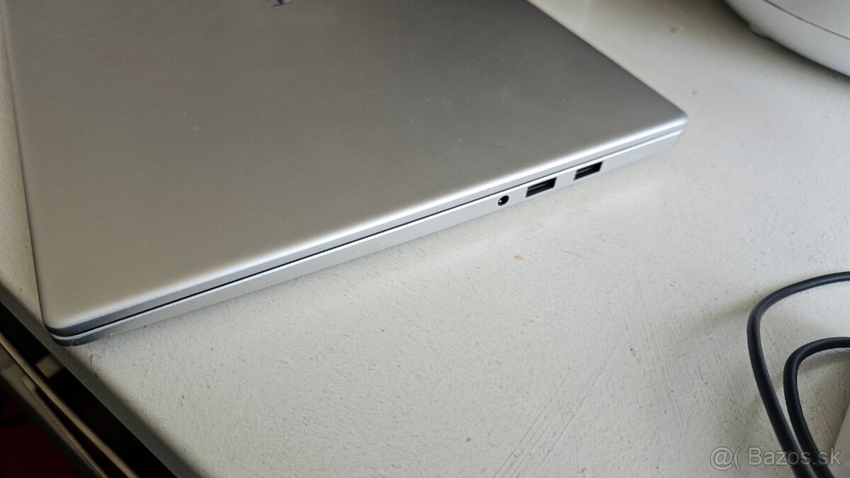 15 palcový Huawei Matebook - aj vymením - 3