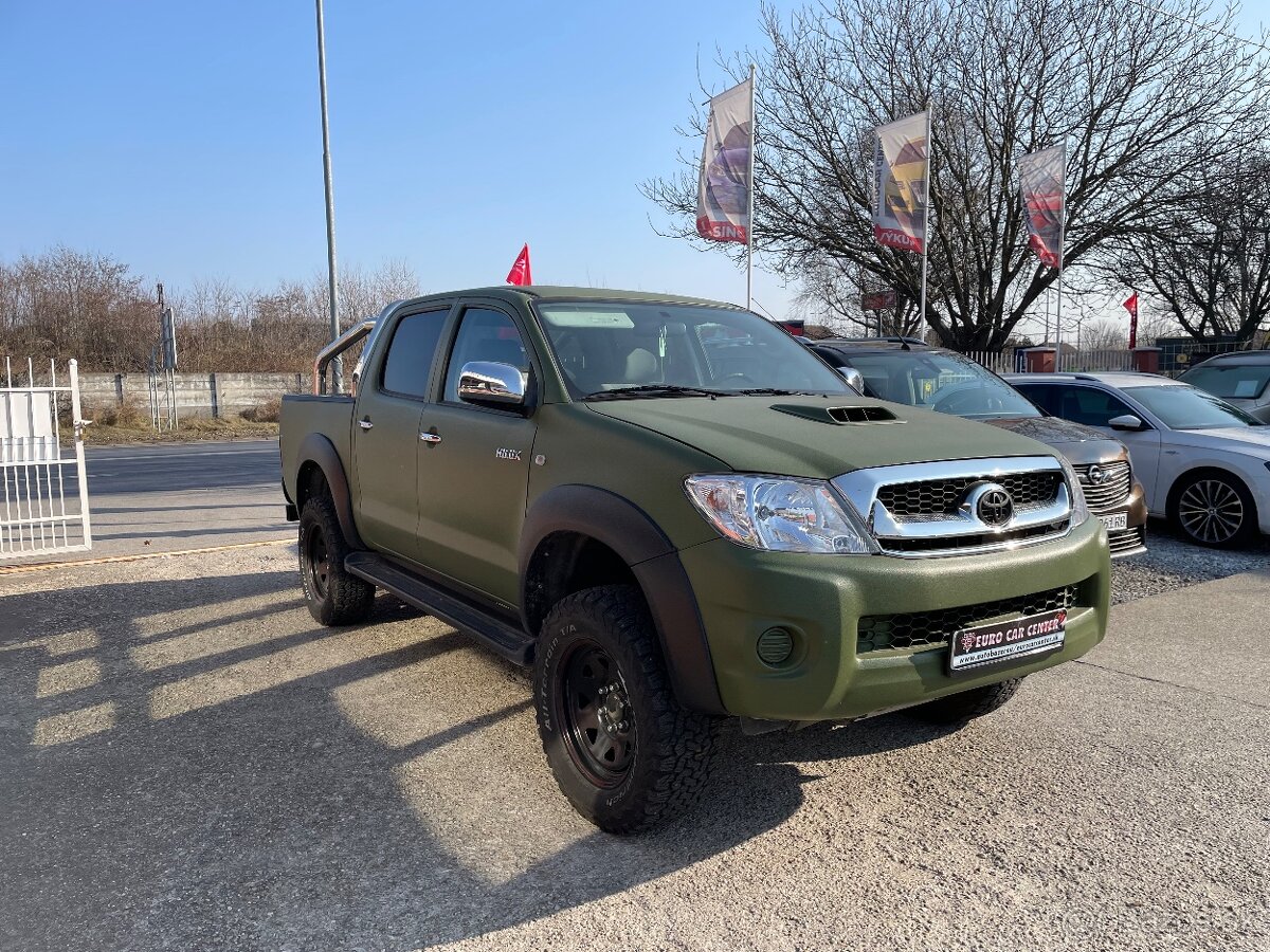 Toyota Hilux DC 3.0 D-4D Sol 4x4-automat