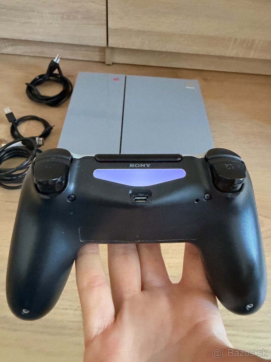 Sony PlayStation 4 Fat 20th Anniversary Limited Edition - 3