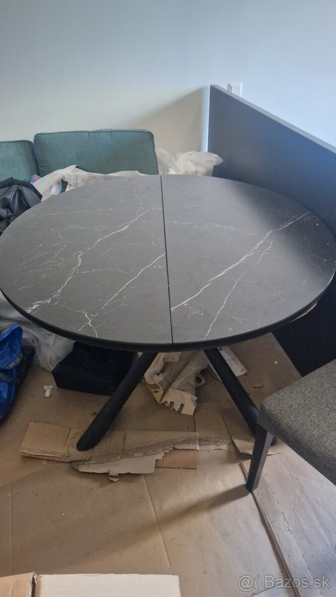 Jedálenský stôl - 3