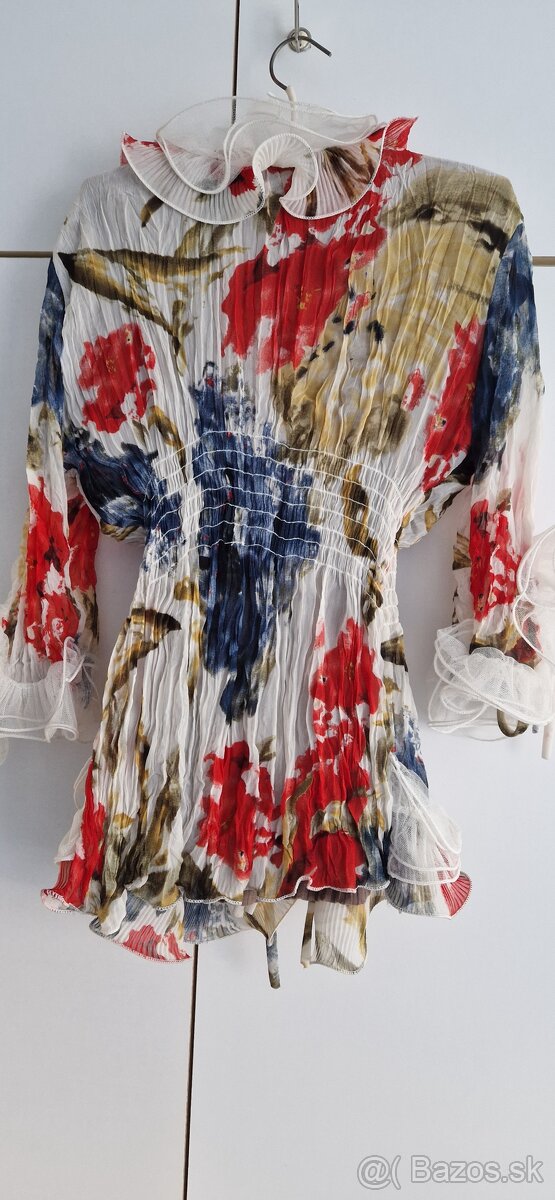 Blúzka s volánikmi - 3