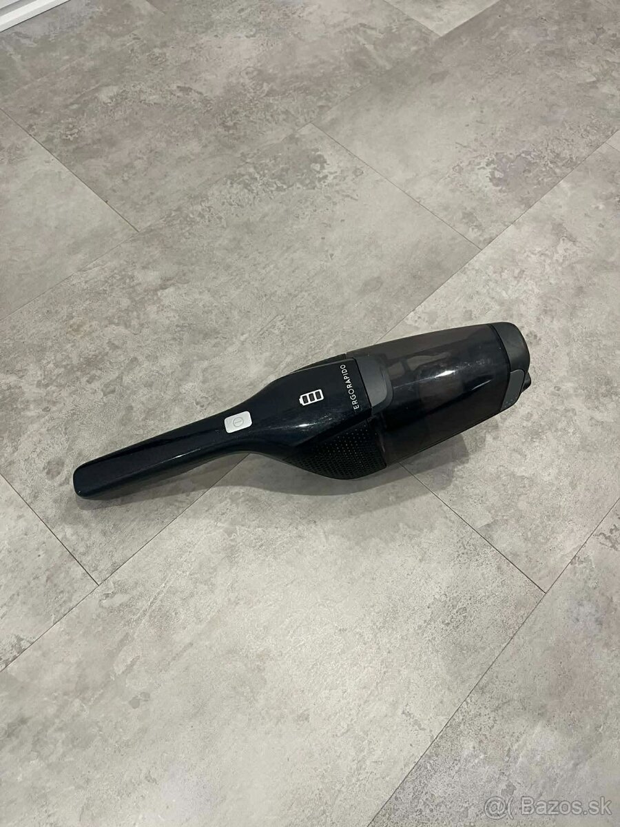 Tyčový vysávač Electrolux Ergorapido EER75STM modrý - 3
