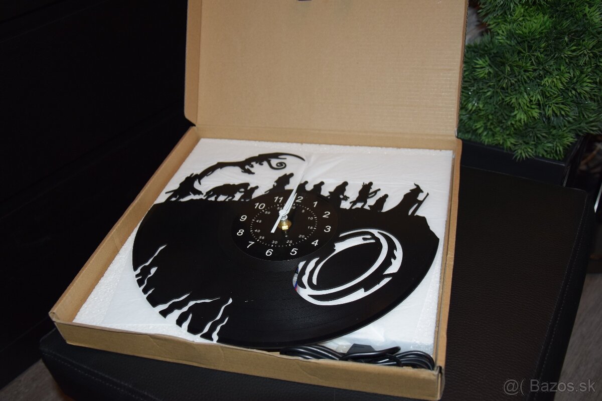 Nastenne hodiny Avengers / Pan Prstenov/ Minnie mouse - 3