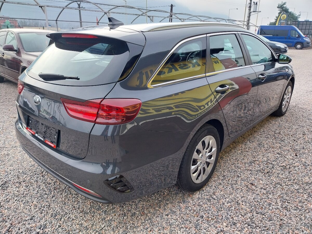 Kia Ceed SW 1.6 CRDi Silver - 3