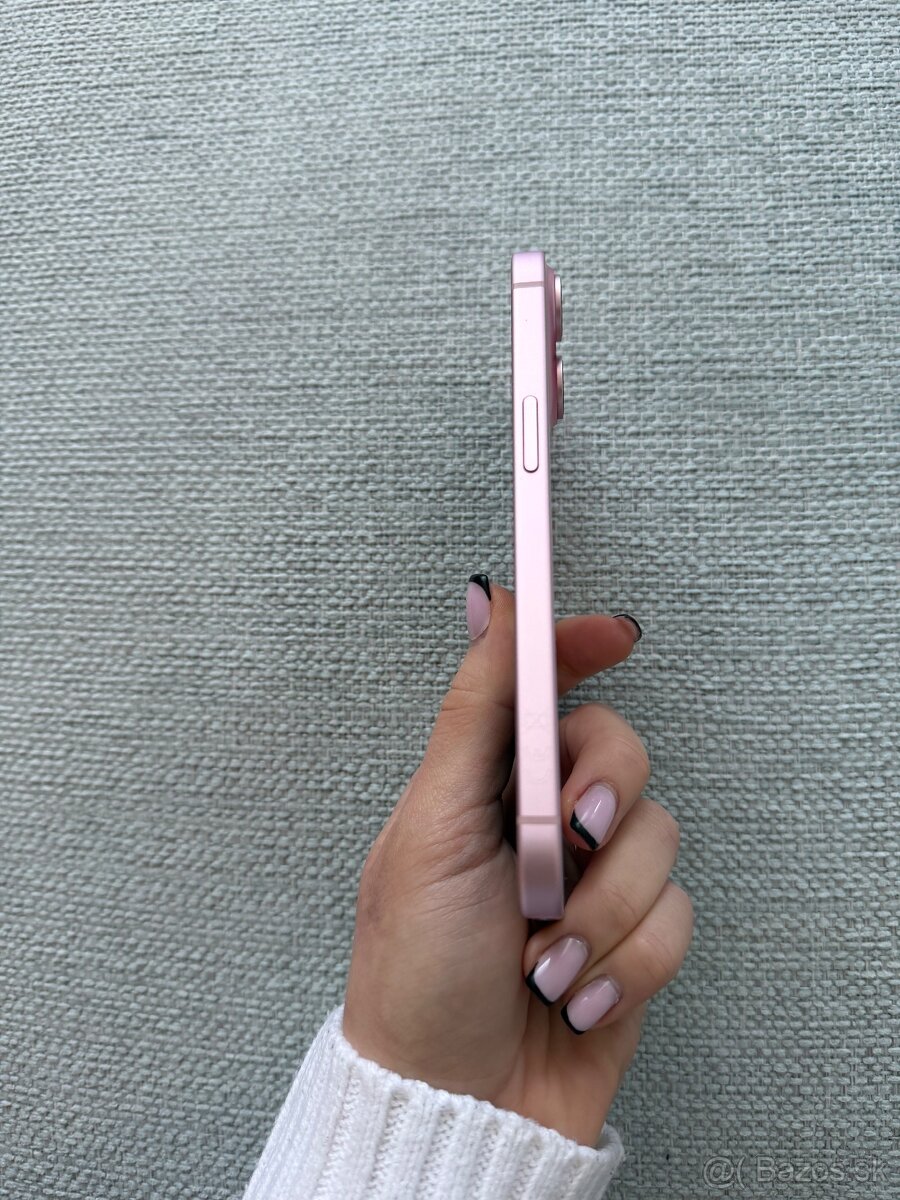 Predám Iphone 15 128GB - 3