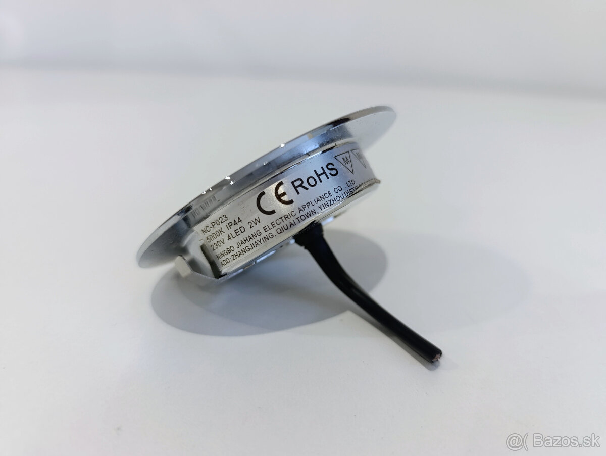 lisovane bodove svetlo nad zrkadlo do kupelne - 3