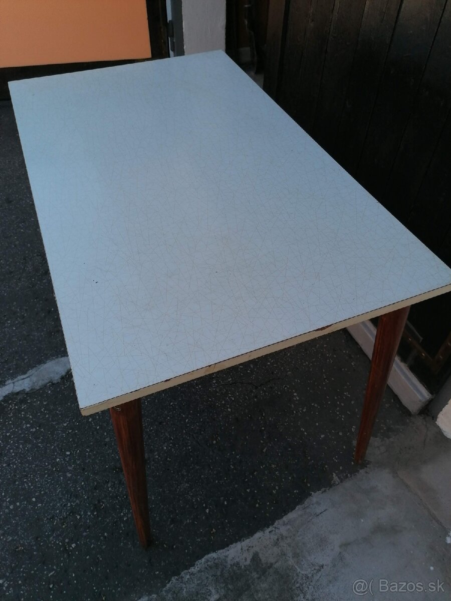 Kuchynský stôl - 3