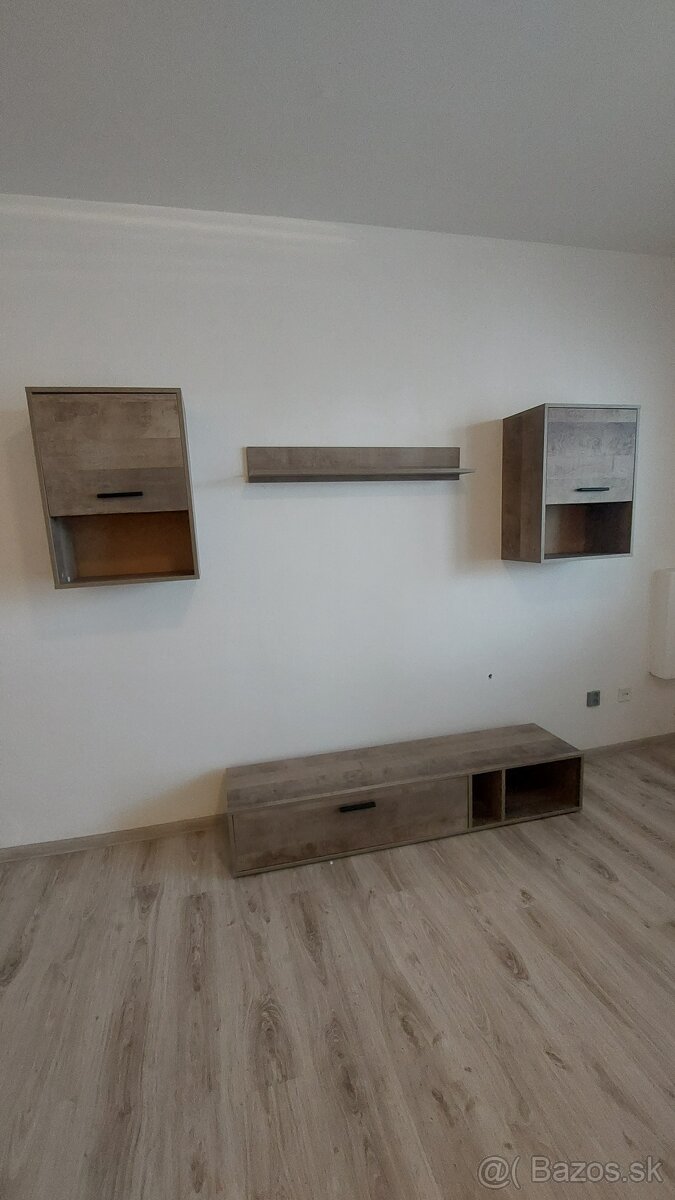 Predam obyvaciu stenu - 3