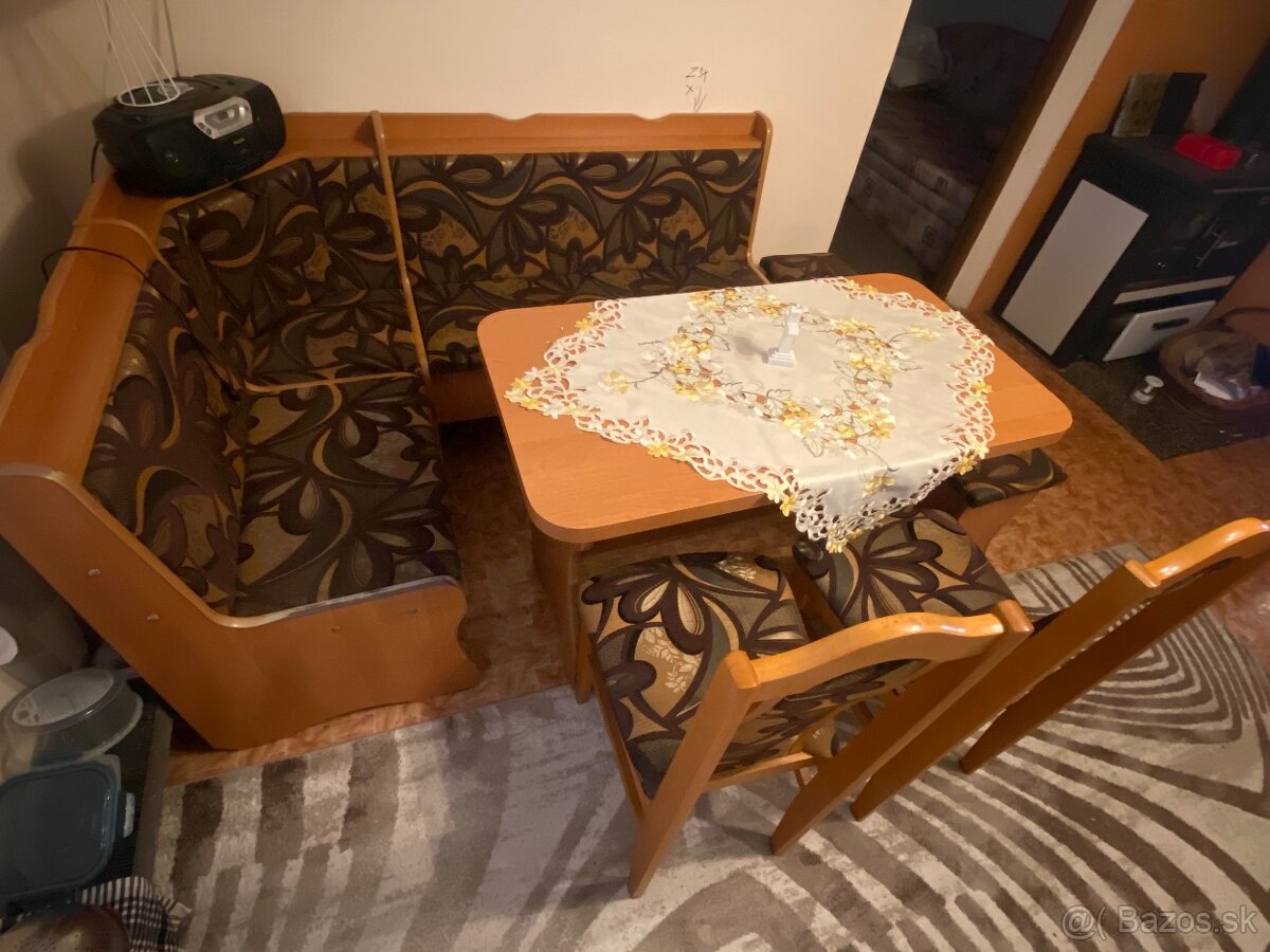 Predam rohovu lavicu - 3