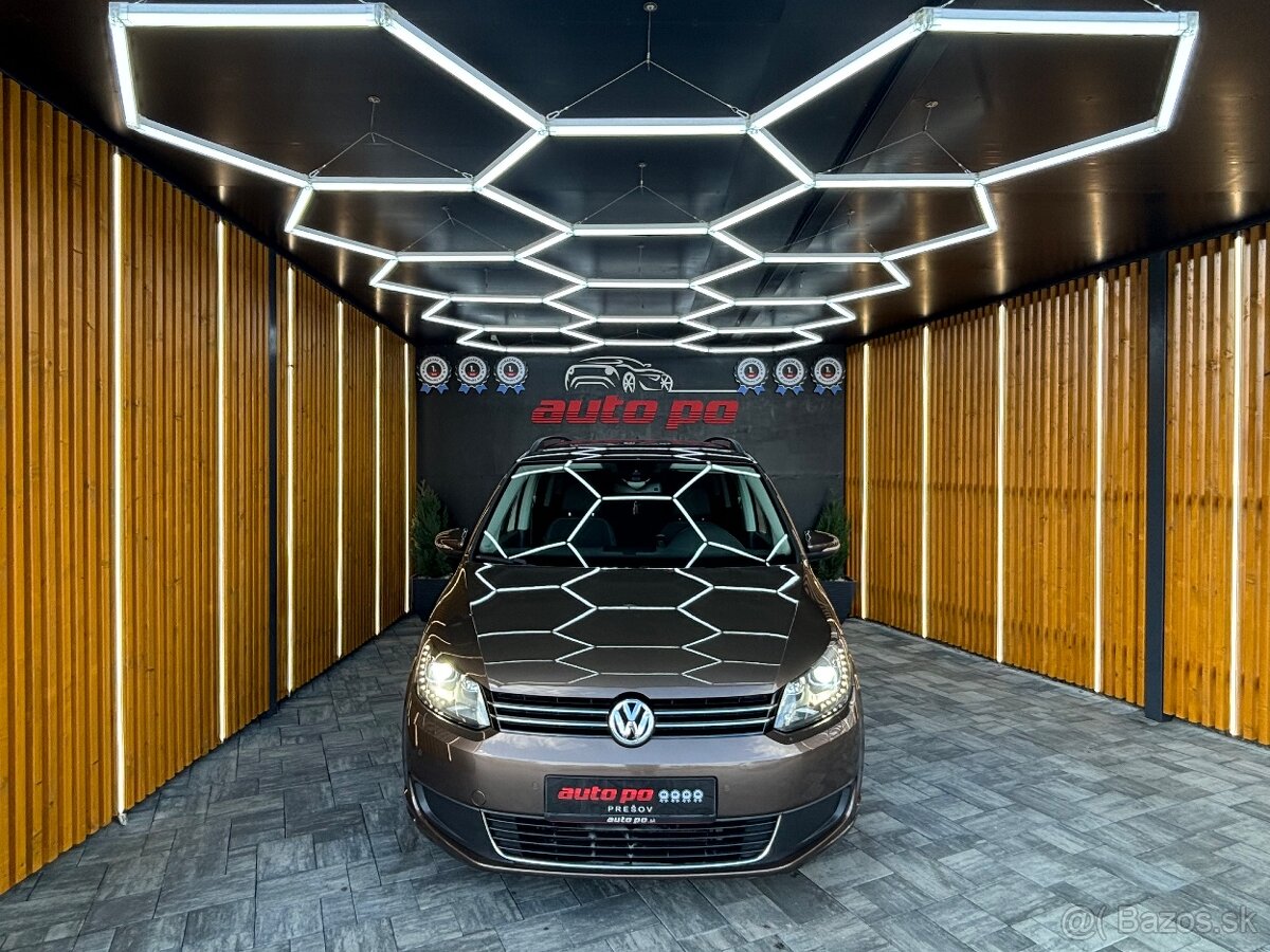 Volkswagen Touran 2.0 TDI Comfortline - 3