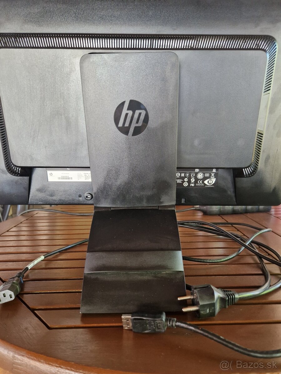 Predam LCD HP ZDisplay 23 palcovy v 100% stave - 3