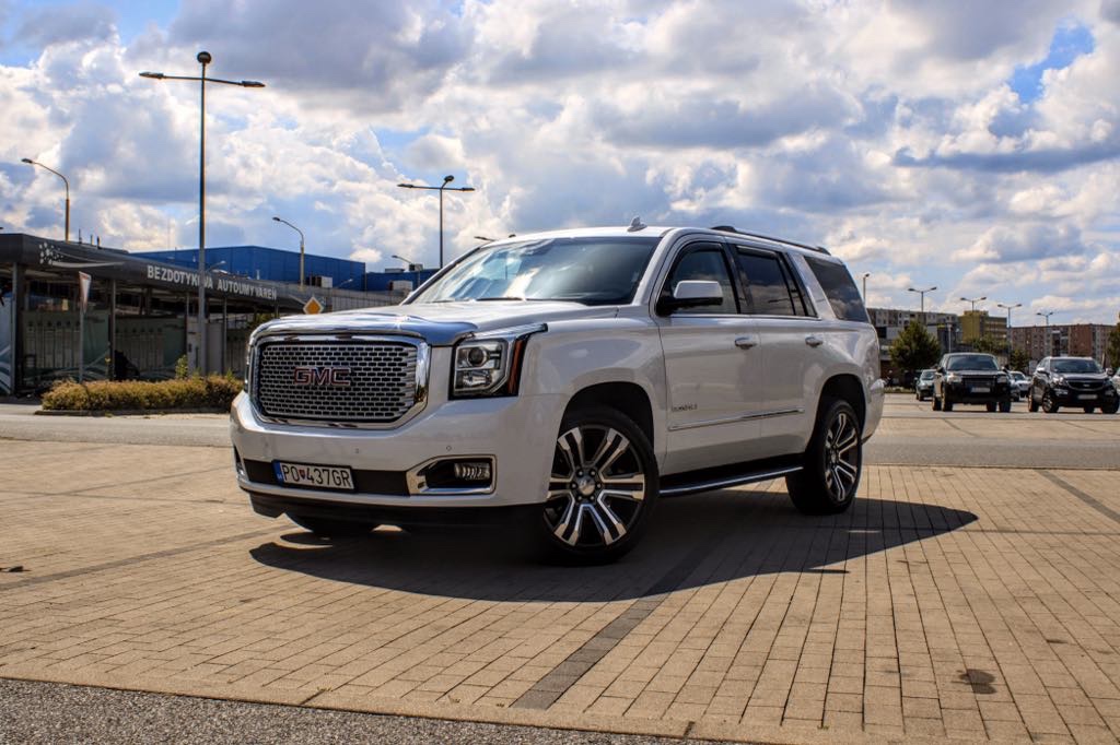 GMC YUKON DENALI - 3