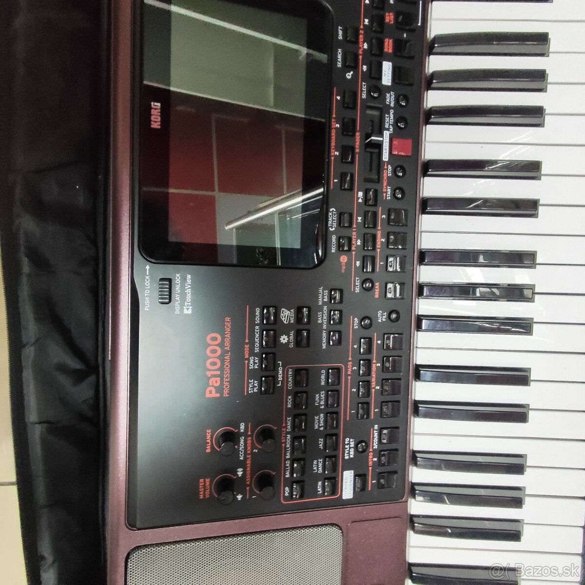 Klávesy KORG PA 1000 - 3