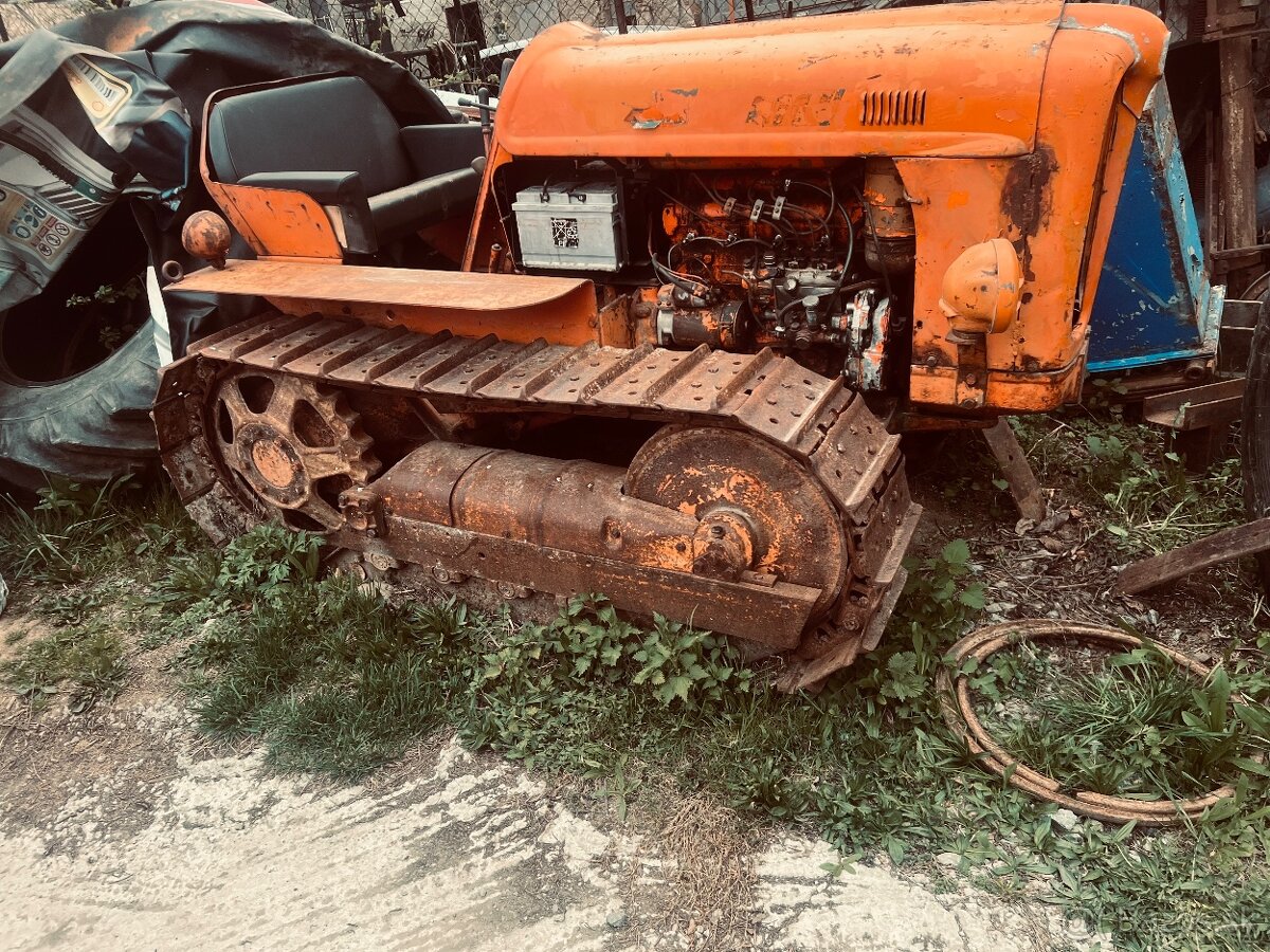 Fiat pásový traktor - 3