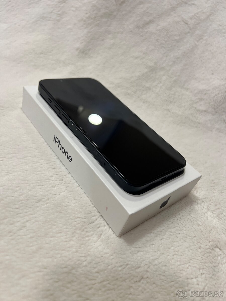 Apple iPhone 13 128GB Midnight - 3