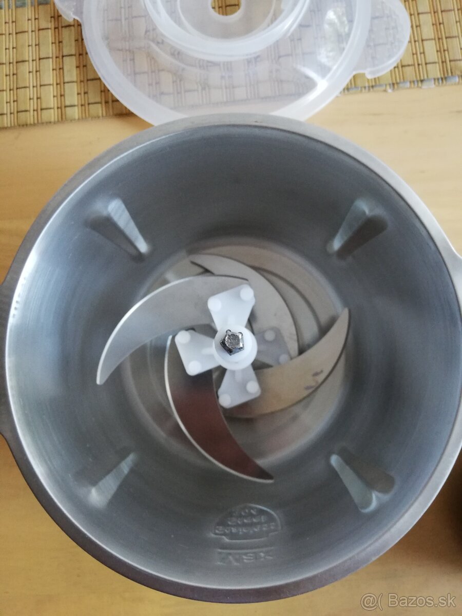Mixer 2 litrovy - 3