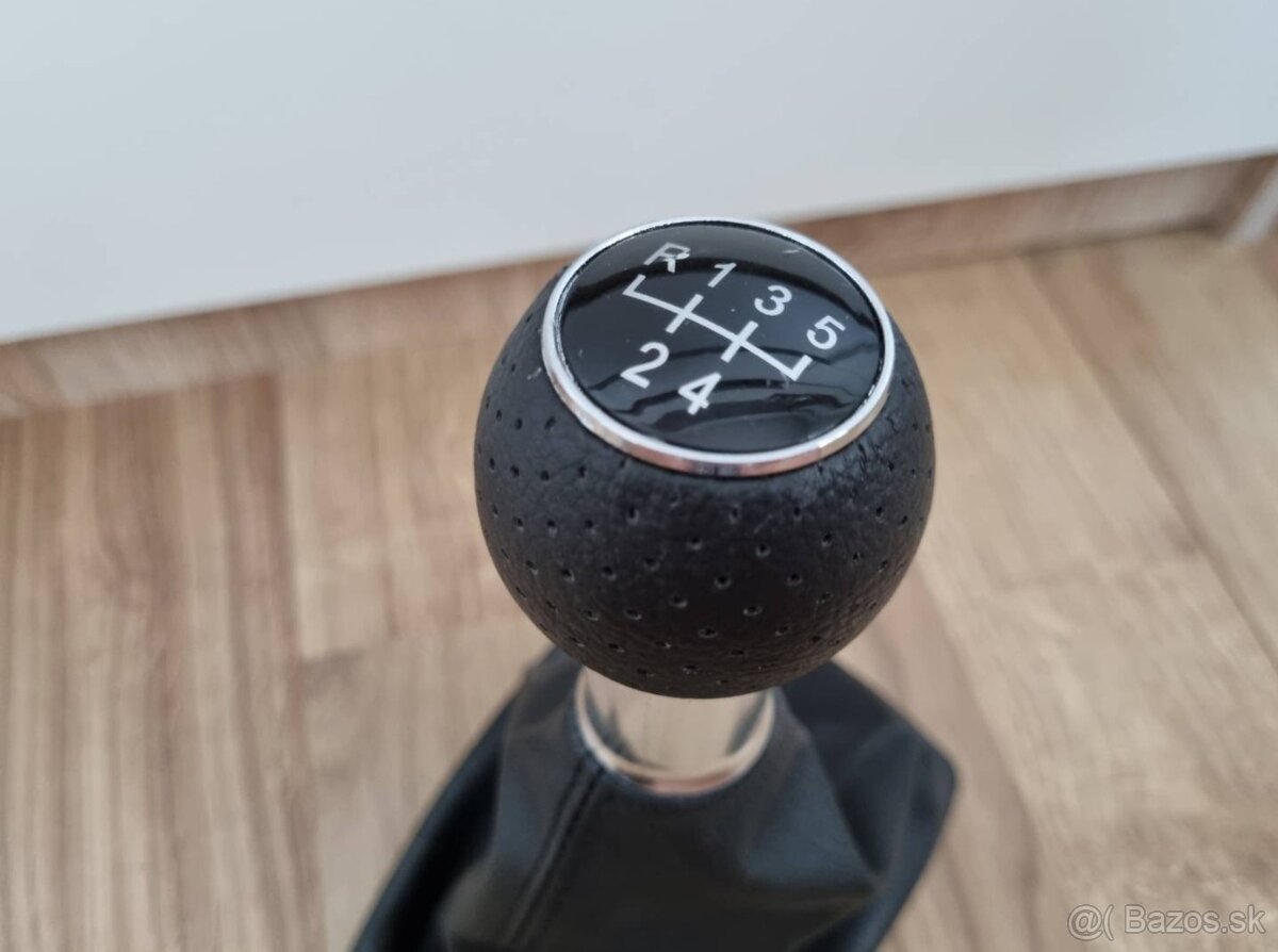 RADIACA PAKA AUDI A4 B6 B7 AUDI A3 - 3