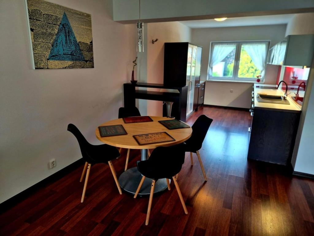 4-izbový byt s garážou v Záhorskej Bystrici – Strmé vŕšky - 3