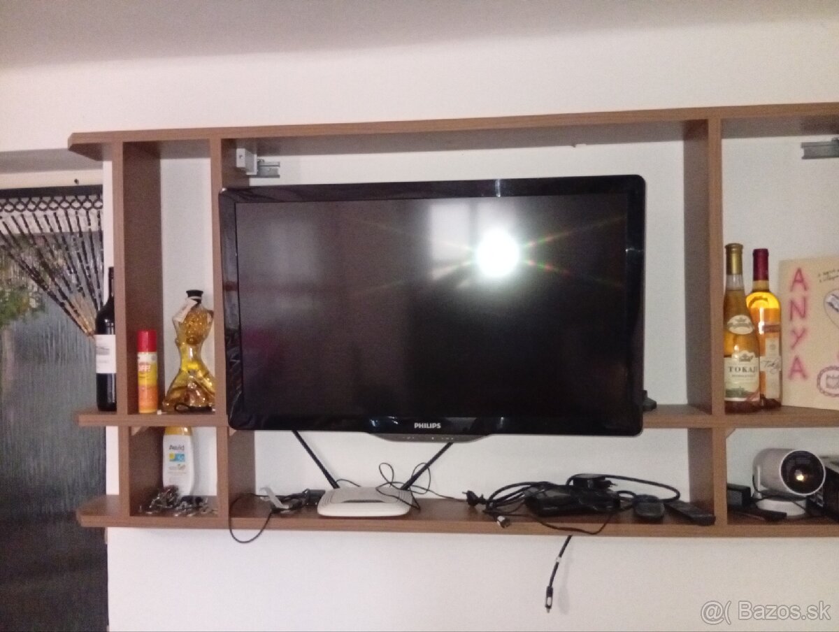 Led TV Philips 32" (82cm)HDMI s konzolou na stenu - 3