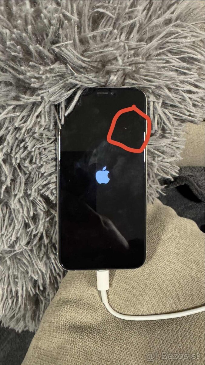 iPhone XS 64 GB funguje no vhodny na diely - 3