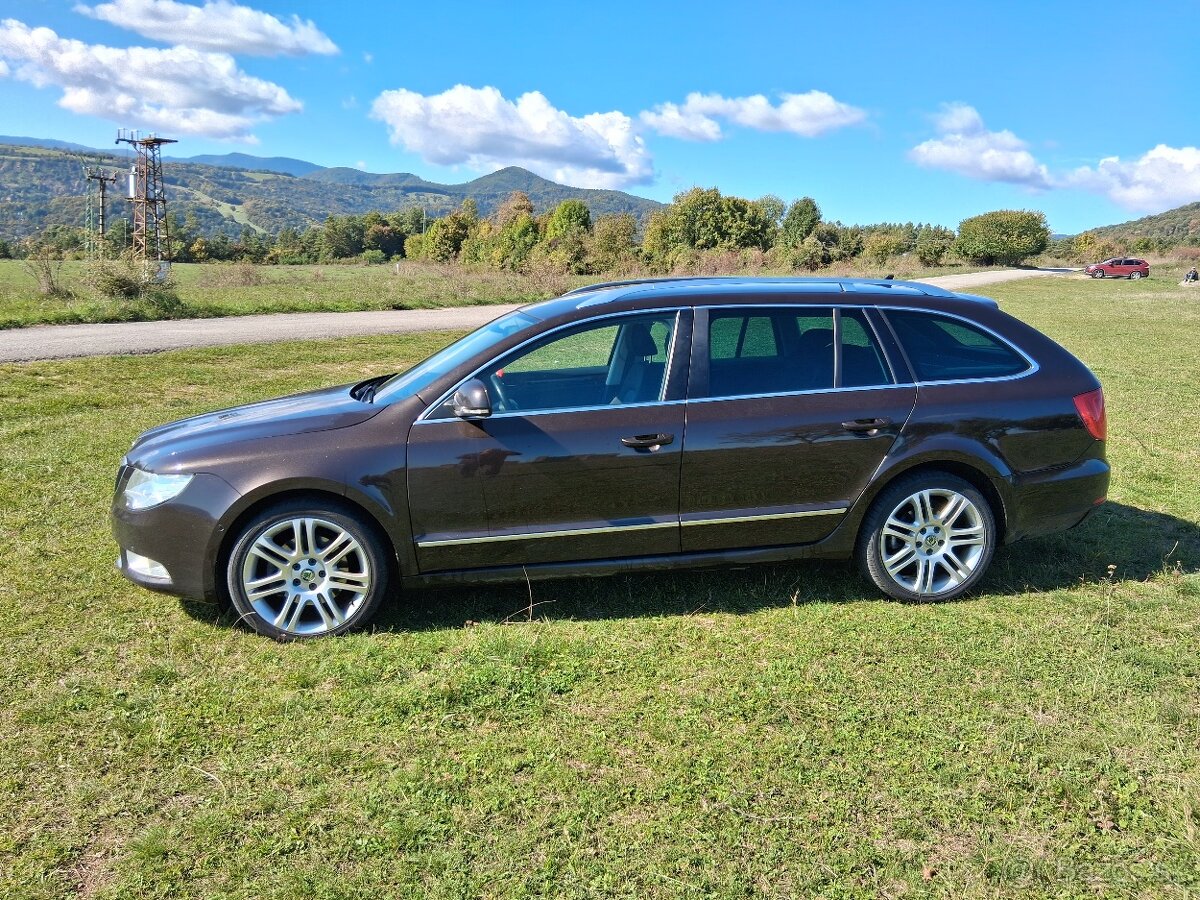 Predám Škoda superb 2 combi 4x4 dsg 2012 - 3