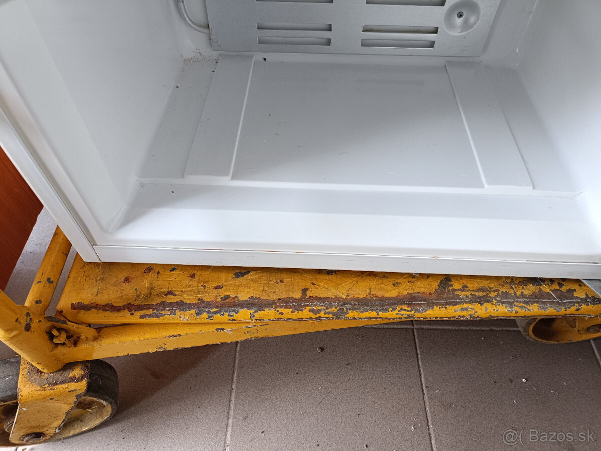 Predám mrazničku 150 litrovu - 3