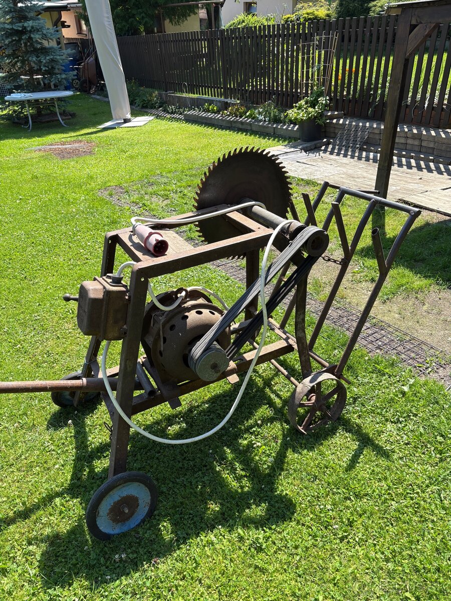 Cirkulár s kolískou (motor AEG 2,8 kW) - 3