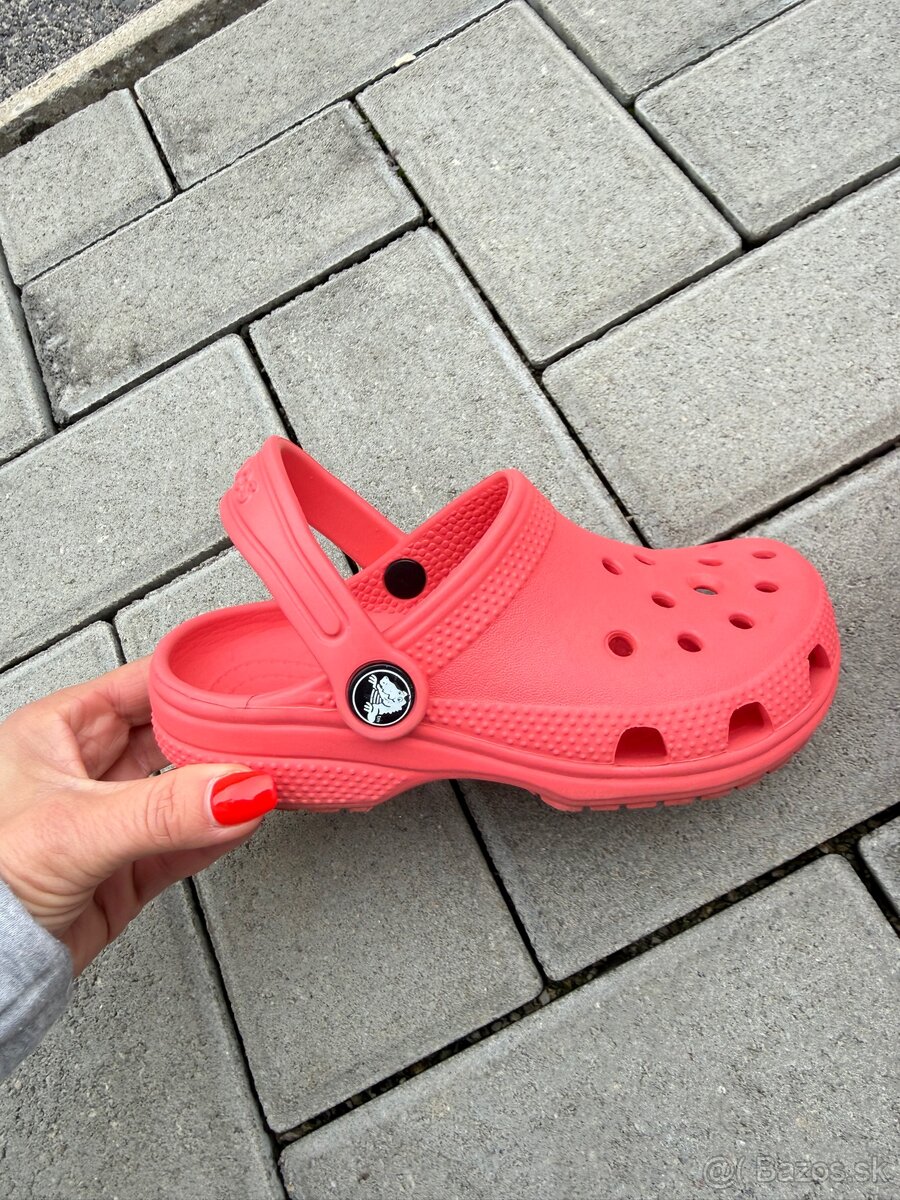 Crocs - 3