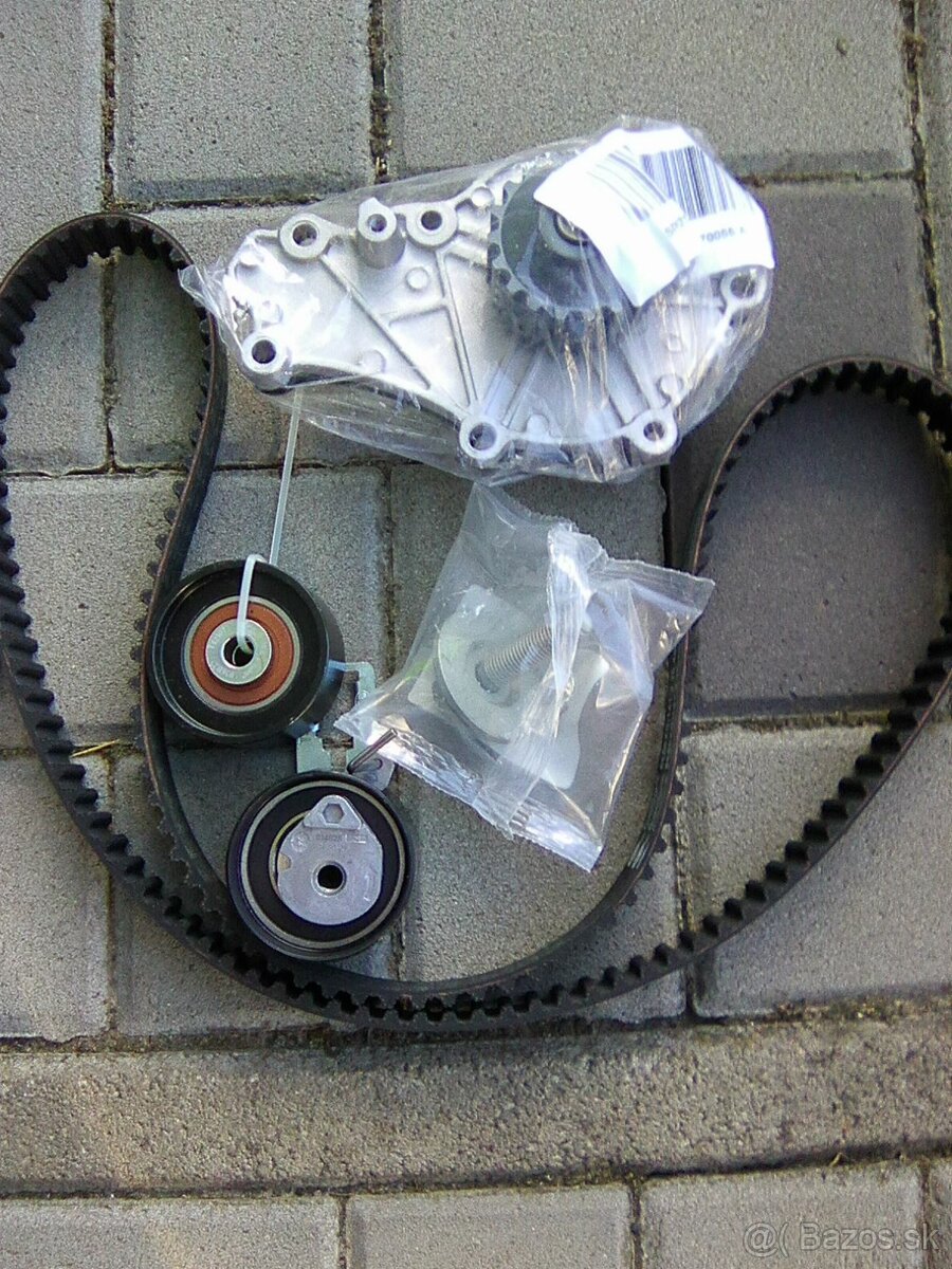 GATES Kit PowerGrip + Pompe Ã⬠Eau KP15598XS - 3