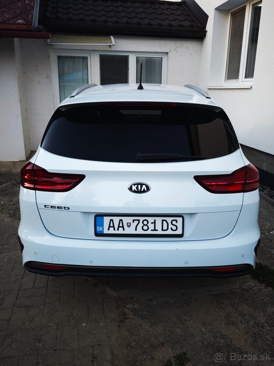 Kia ceed 1.6 crdi 85 kw , diesel . r.v.2018 - 3