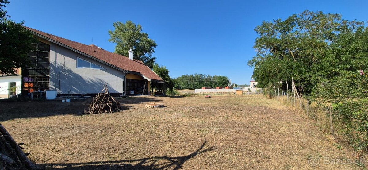 Predaj komerčných nebytových priestorov v Chotíne ID : 520 - 3