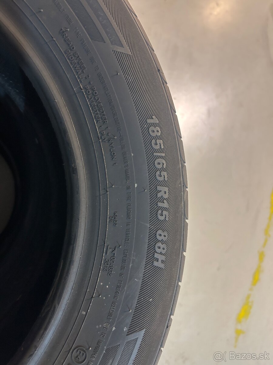 Predám zanovne letné pneumatiky Kumho 185/55 R15 , dezén 8-9 - 3